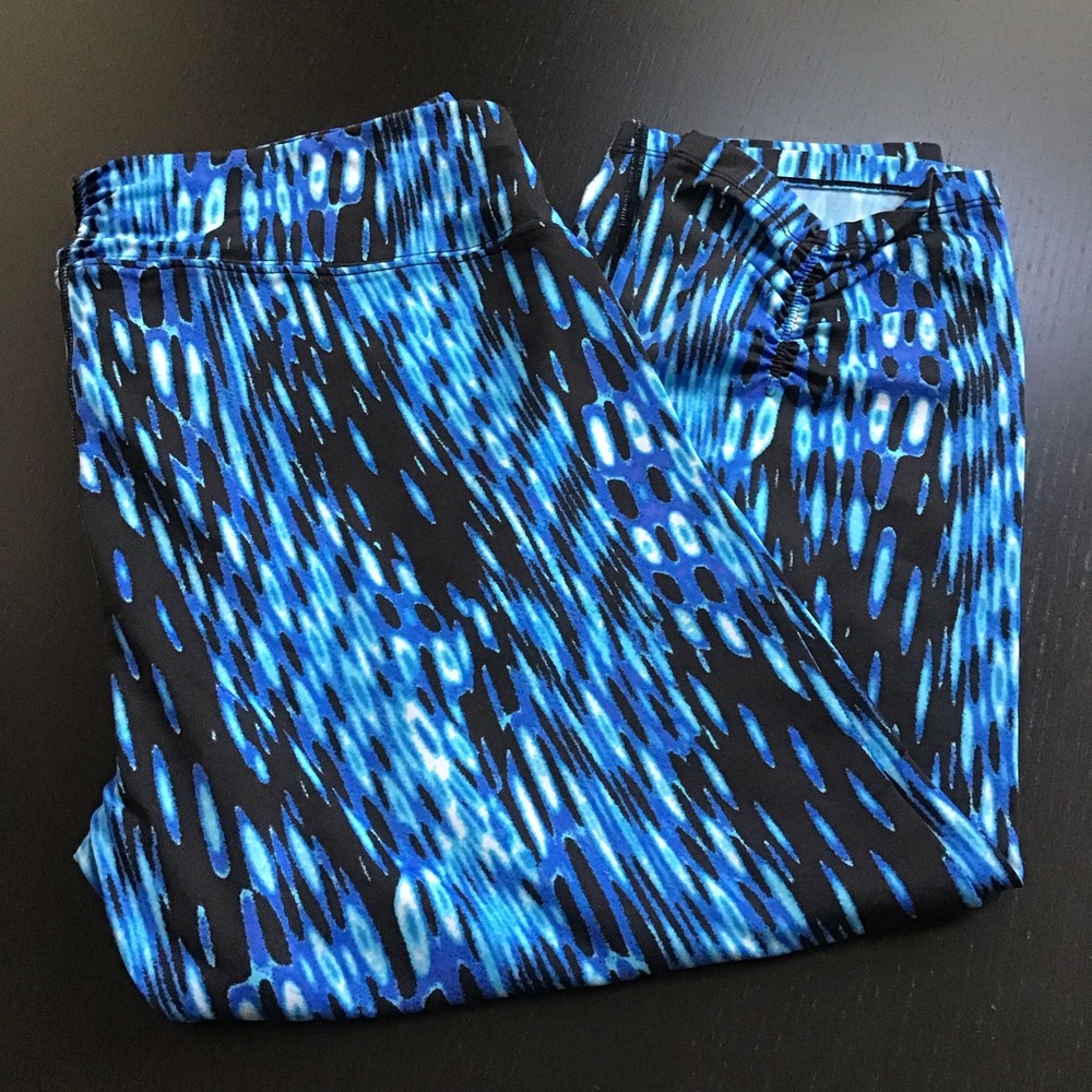 Calvin Klein Capri yoga pant, large